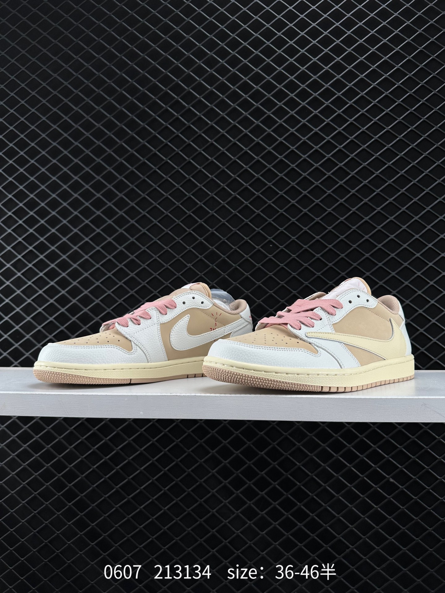 Travis Scott x Air Jordan 1 Low